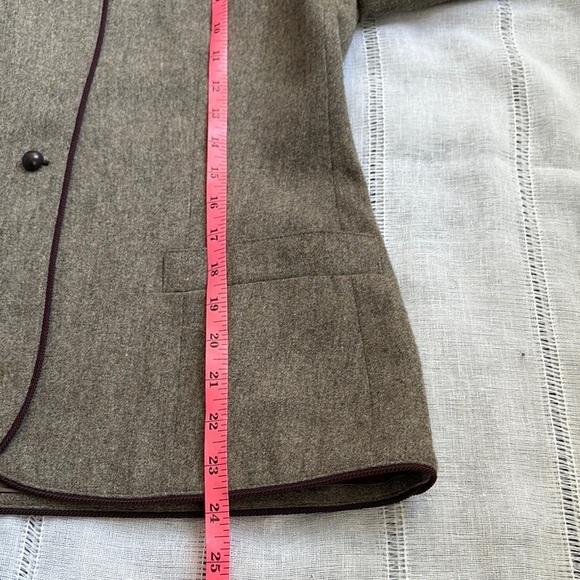 Unique Vintage Brown Blazer with Purple Trim - Picture 11 of 12